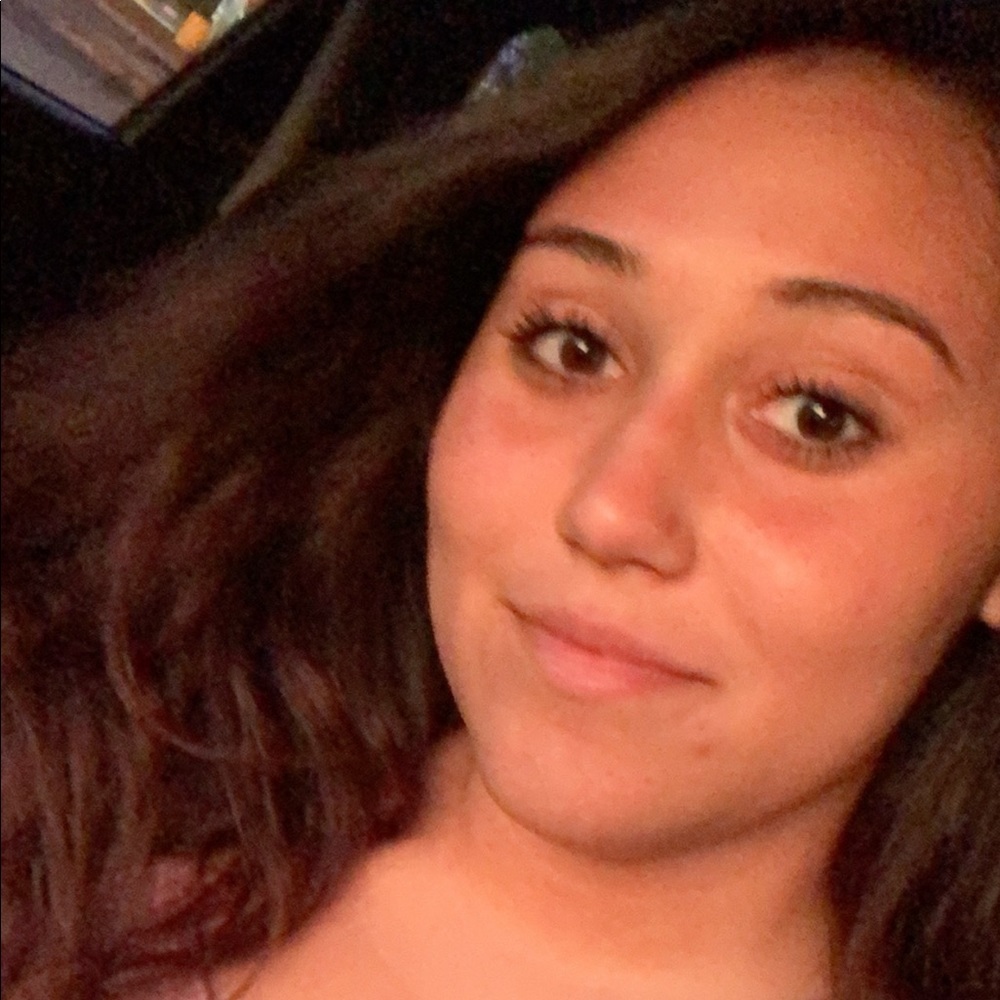 Meet your Posher, Lizzie